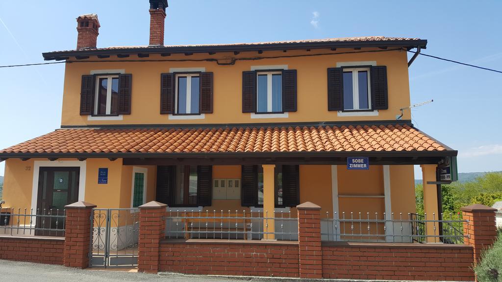 מוטובון Guest House Nena מראה חיצוני תמונה